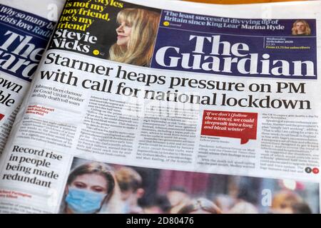 Keir 'Starmer erhöht Druck auf PM mit Aufruf für nationale Lockdown' Titelseite Artikel Guardian Zeitung Schlagzeile am 14. Oktober 2020 In London, Großbritannien Stockfoto