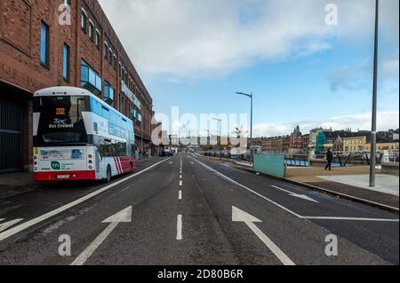 Cork, Irland. Oktober 2020. Das Stadtzentrum von Cork war heute fast menschenleer wegen der Sperre auf der 5. Etage und der Feiertage. Merchant's Quay war ohne Verkehr. Quelle: AG News/Alamy Live News Stockfoto