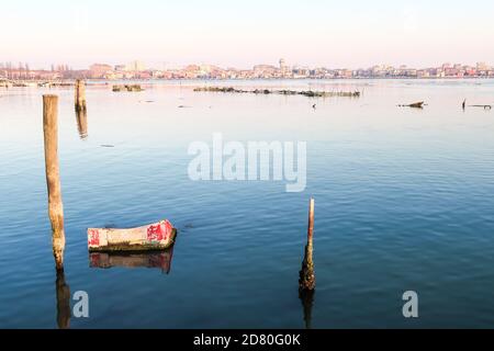 Blick auf Chiggia und sottomarina in venedig bei Sonnenuntergang Stockfoto