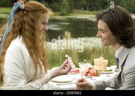 Dorian Gray Jahr : 2009 UK Regie : Oliver Parker Rachel Hurd-Wood, Ben Barnes Stockfoto