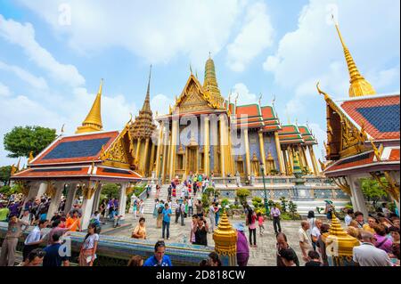 Prasat Phra Thep Bidon, königliches Pantheon, Wat Phra Kaeo Komplex, Grand Palace, Bangkok, Thailand Stockfoto