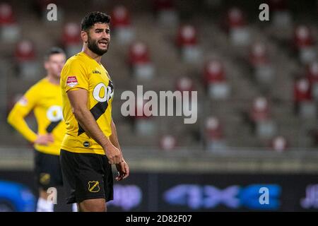 Deventer, Niederlande. Oktober 2020. DEVENTER, Stadion De Adelaarshorst, 26-10-2020, Saison 2020/2021, Niederländer TOTO KNVB Beker. NAC-Spieler Huseyin Dogan Enttäuschung während des Spiels Schieß los. Adler - NAC Credit: Pro Shots/Alamy Live News Stockfoto