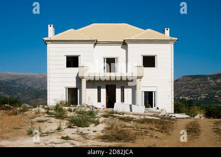Neues Haus im Bau, ohne Fenster und Tür, Griechenland Stockfoto