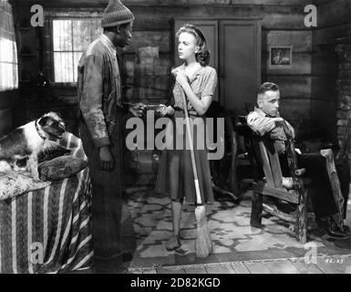 ZERO the Dog als Pard WILLIE BEST IDA LUPINO und HUMPHREY BOGART in HIGH SIERRA 1941 Regisseur RAOUL WALSH Drehbuch JOHN HUSTON und W.R.BURNETT Roman W.R.BURNETT Warner Bros. Stockfoto