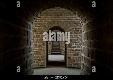 Unterirdischer Durchgangsstunnel Stockfoto
