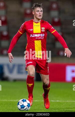 Deventer, Niederlande. Oktober 2020. DEVENTER, Stadion De Adelaarshorst, 26-10-2020, Saison 2020/2021, Niederländer TOTO KNVB Beker. Endergebnis 6:0, Ga Adler Spieler Sam Beukema während des Spiels Schieß los. Adler - NAC Credit: Pro Shots/Alamy Live News Stockfoto