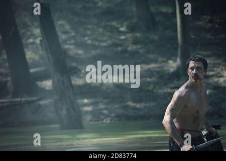 Laurence Rupp, 'Barbaren' (2020) Staffel 1 Credit: Katalin Vermes / Netflix / The Hollywood Archive Stockfoto