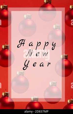 Rahmen für die Inschrift auf dem Hintergrund von Weihnachtsspielzeugen Stockfoto