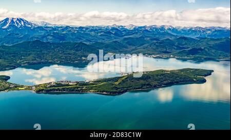 Kamtschatka. Krascheninnikov Bucht. Rybachy Village. Luftaufnahmen. Stockfoto