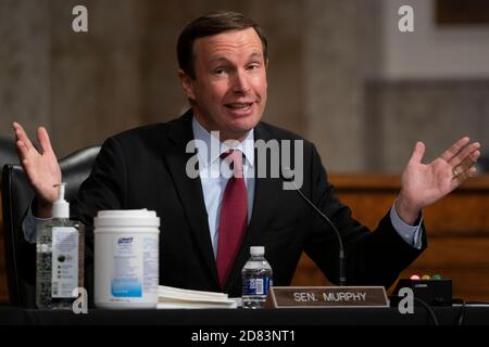 Senator Chris Murphy (D-CT), spricht während einer Anhörung des US-Senats Gesundheit, Bildung, Arbeit und Pensions Ausschusses, um COVID-19 zu untersuchen, mit Schwerpunkt auf einem Update auf die föderale Reaktion am US-Kapitol am 23. September 2020 in Washington, D.C..Quelle: Alex Edelman/The Photo Access Stockfoto