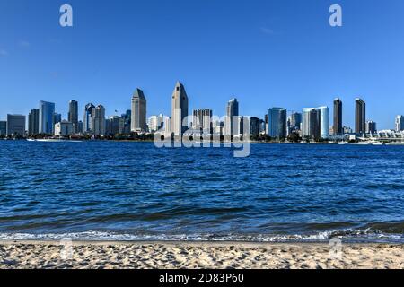 Die Skyline von San Diego, Kalifornien, USA am Embarcadero. Stockfoto