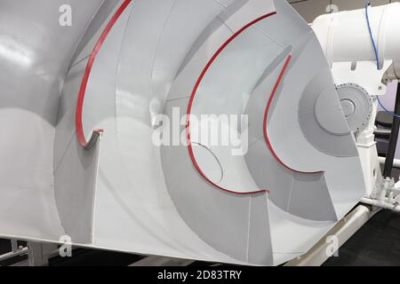 Querschnitt von Beton Mixter Tank LKW zeigen Detail innere Form ; industriellen Hintergrund Stockfoto
