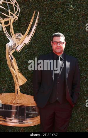 LOS ANGELES - APR 30: Gregori J Martin bei den 44. Daytime Emmy Awards - Ankunft im Pasadena Civic Auditorium am 30. April 2017 in Pasadena, CA Stockfoto