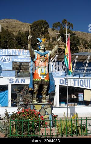 Manco Capac Statue, Straße von Tiquina, San Pedro de Tiquina, Titicacasee, Bolivien. Stockfoto