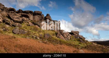 Großbritannien, England, Staffordshire, Moorlands, die Kakerlaken, felsige Ausbissen, Panorama Stockfoto