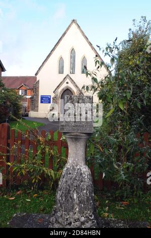 Das Denkmal für die sechs Märtyrer von Mayfield und Rotherfield von 1556-7, im East Sussex Dorf Mayfield. Das heutige Denkmal wurde 1950 errichtet. Stockfoto