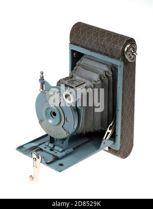 Kodak Petite Camera - eine Vest Pocket Kodak Model B aus den 1930er Jahren in Blau. Stockfoto