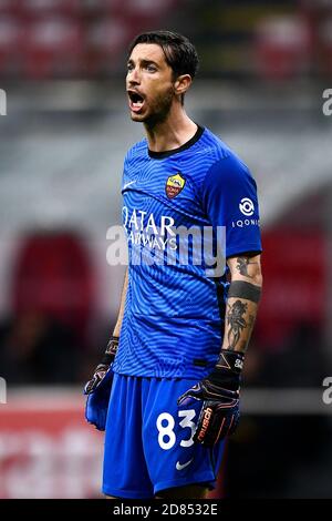 Mailand, Italien - 26. Oktober 2020: Antonio Mirante von AS Roma reagiert während der Serie A Fußballspiel zwischen AC Mailand und AS Roma. Das Spiel endete 3-3 Unentschieden. Kredit: Nicolò Campo/Alamy Live Nachrichten Stockfoto