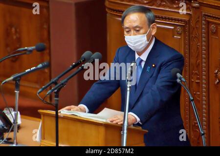 Yoshihihide Suga bei der 203. Außerordentlichen Parlamentssitzung im Unterhaus des Parlaments. Tokio, 10/26/2020, weltweite Nutzung Stockfoto