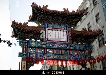 London, Großbritannien, 18. Februar 2018:- Feierlichkeiten zur Feier des chinesischen Neujahrs in Londons Chinatown und den umliegenden Straßen für das Jahr Stockfoto