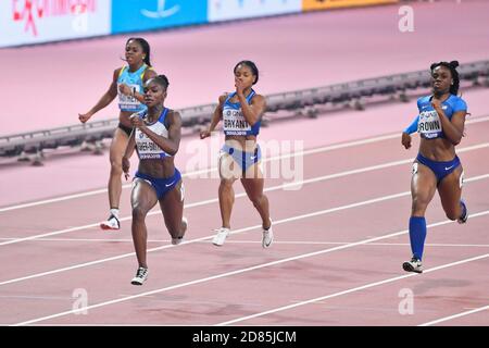 Dina Asher-Smith (GBR, Gold). Brittany Brown (USA, Silber), Tynia Gaither, Dezeera Bryant. 200 Meter Finale. Leichtathletik-Weltmeisterschaften, Doha 2019 Stockfoto