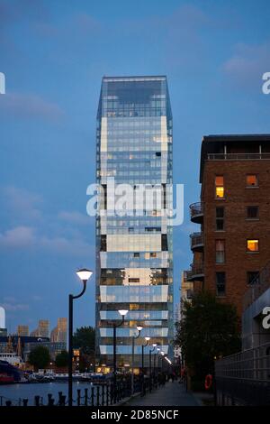 Dollar Bay Point, Wohnapartmentturm, Canary Wharf, Docklands, East End of London, Großbritannien Stockfoto