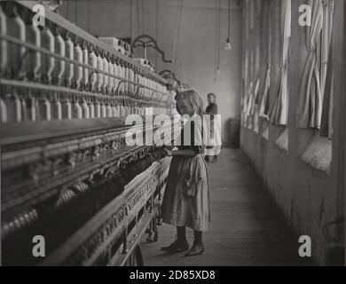 Vintage-Foto, Lewis W. Hine - Sadie Pfeifer, A Cotton Mill Spinner, Lancaster, South Carolina 1908 Stockfoto