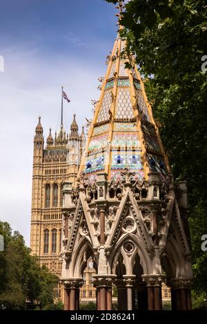 Großbritannien, London, Westminster, Victoria Tower Gardens, 1834 Gedenkstätte zur Emanzipation von Sklaven in der Nähe des Oberhauses Stockfoto