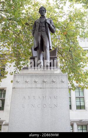 London, 28. September 2017:-Statue von Präsident Abraham Lincoln auf dem Parliment Square Stockfoto