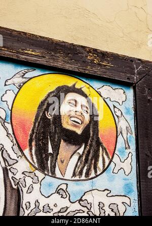 Graffiti Wandmalerei im Bob Marley Museum, 56 Hope Road, Kingston, Saint Andrew Parish, Jamaika Stockfoto