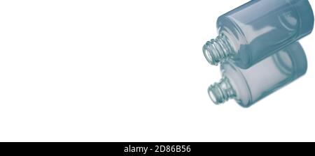 Öffnen Sie die Produktpipettenflasche Stockfoto