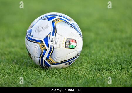 Carlo Castellani Stadium, empoli, Italien, 27 Oct 2020, Italien Ball während der EM 2022 Qualifiers - Italien Frauen gegen Dänemark, Italienische Fußballmannschaft - Credit: LM/Lisa Guglielmi/Alamy Live News Stockfoto