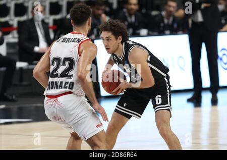 21/10/2020 - Alessandro Pajola von Virtus Segafredo Bologna während der Eurocup-Spiel Virtus Segafredo Bologna gegen AS Monaco (R) vereitelt Von Jaleel O'B C Stockfoto