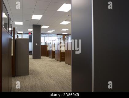 Kabinen in einem Firmengebäude Stockfoto