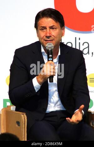 Modena, Italien, 8. September 2020 - Giuseppe Conte, Ministerpräsident der Italienischen Republik, öffentliches Interview bei einer Veranstaltung der Demokratischen Partei Stockfoto