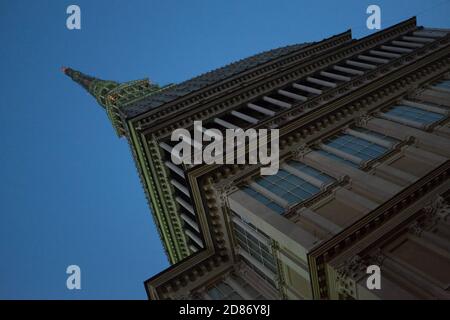 Das Mole Antonelliana Antonelli Monument in der Dämmerung, Stadt Turin, Turin, Piemont, Italien Stockfoto