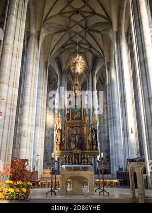 Hauptaltar der Pfarrei St. Georg, Dinkelsbühl Stockfoto