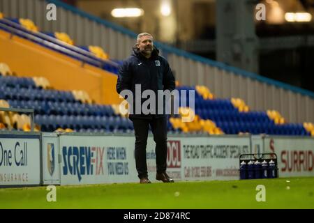 MANSFIELD, ENGLAND. 27. OKTOBER Barrow Manager David Dunn während des Sky Bet League 2 Spiels zwischen Mansfield Town und Barrow im One Call Stadium, Mansfield am Dienstag, 27. Oktober 2020. (Kredit: Leila Coker, MI News) Kredit: MI Nachrichten & Sport /Alamy Live Nachrichten Stockfoto