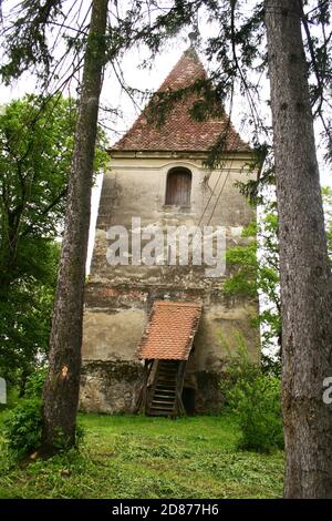 Rosia, Sibiu County, Rumänien. Die befestigte evangelische Kirche aus dem 13. Jahrhundert, historisches Denkmal. Stockfoto