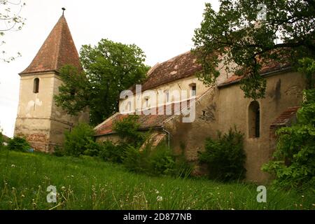 Rosia, Sibiu County, Rumänien. Die befestigte evangelische Kirche aus dem 13. Jahrhundert, historisches Denkmal. Stockfoto