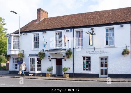 16. Jahrhundert John O'Gaunt Inn, Bridge Street, Hungerford, Berkshire, England, Großbritannien Stockfoto