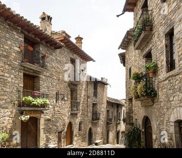 Spanien.die Pyrenäenstadt Ainsa am Rio Cinca. Provinz Aragon.Nordostspanien. Stockfoto