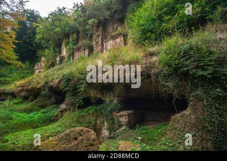 Sovana, Nekropole von Sopraripa: Grab der Sirene Stockfoto