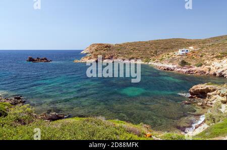 Fykiada Bucht, Kimolos Insel, Kykladen, Griechenland. Stockfoto