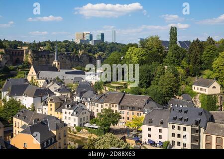 Luxemburg, Stadt Luxemburg, Blick über den Grund - die Unterstadt Richtung Kirchberg Stockfoto