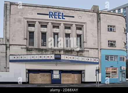 Foto Illustration Plymouth ehemalige Reel Cinema könnte zum Leben zurückkehren, wenn Die Idee des Royal Cinema Trust eines Gemeinschaftskinos mit Veranstaltungsort für Live-Musik Stockfoto