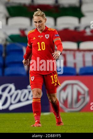 Cardiff, Großbritannien. Oktober 2020. Jessica Fishlock aus Wales in Aktion gesehen während der Wales gegen Norwegen UEFA Women's EURO 2022 Qualifying Round in Cardiff Stadium.( Endstand; Norwegen 1:0 Wales ) Kredit: SOPA Images Limited/Alamy Live News Stockfoto