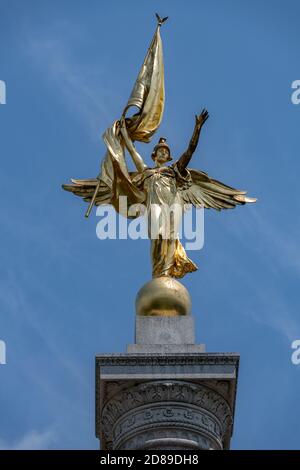 Daniel Chester die Siegesskulptur von French befindet sich auf Cass Gilberts 1924 First Division Monument in Washington DC. Stockfoto