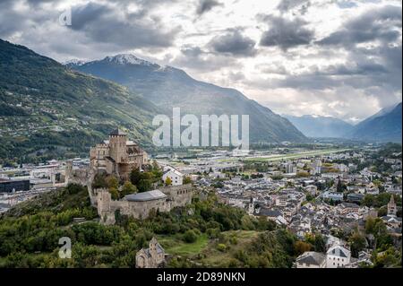 Blick vom Château de Tourbillon über Sion, Wallis Stockfoto