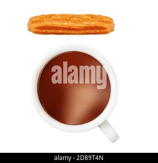 Churro mit Tasse dunkler heißer Schokolade isoliert auf weißem Hintergrund. Traditionelle spanische Küche. Flach liegend, Draufsicht Stockfoto